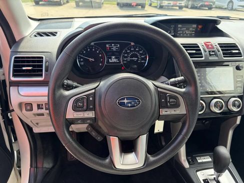 Used 2017 Subaru Forester 2.5i Premium AWD/4WD image 12