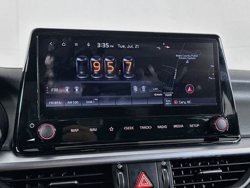 Used 2022 Kia Forte GT-Line w/ GT-Line Technology Package FWD image 21