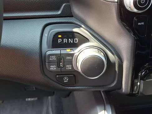Used 2025 RAM 1500 Big Horn AWD/4WD image 15