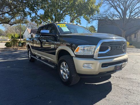 Used 2017 RAM 3500 Laramie Longhorn AWD/4WD image 3
