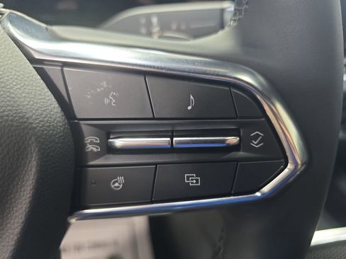 Used 2025 Chevrolet Equinox LT w/ Safety and Technology Package image 19