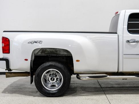 Used 2012 GMC Sierra 3500 Denali AWD/4WD image 12