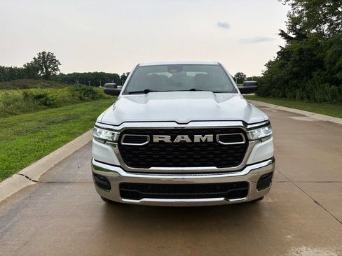 Used 2025 RAM 1500 Big Horn AWD/4WD image 12