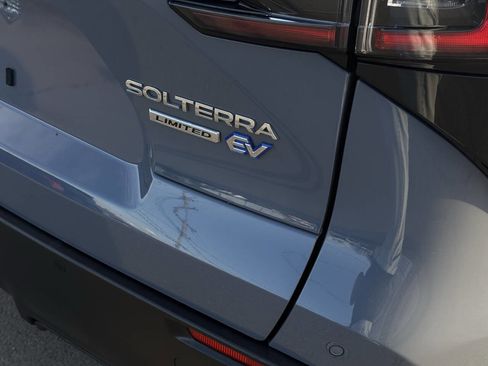 Used 2023 Toyota bZ4X AWD image 38