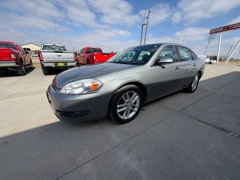 Used 2008 Chevrolet Impala LTZ image 4