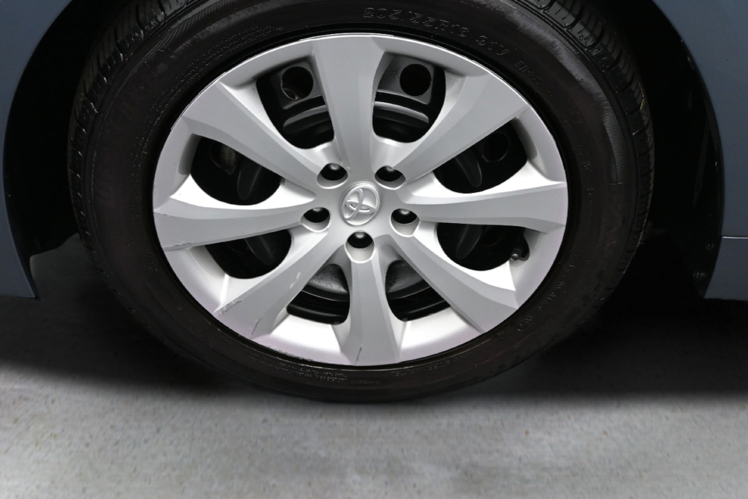 Used 2024 Toyota Corolla LE FWD image 14