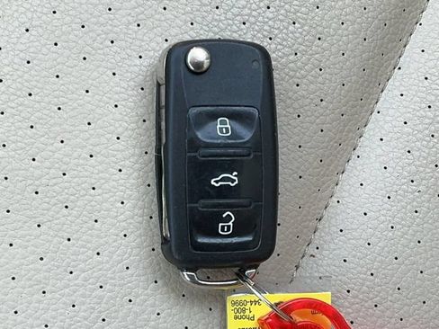 Used 2016 Volkswagen Tiguan S AWD/4WD image 27