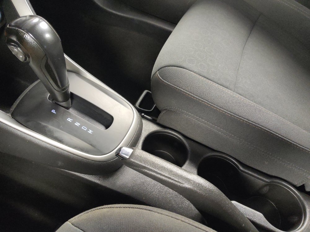 Used 2021 Chevrolet Trax LS FWD image 26