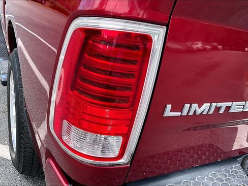Used 2015 RAM 1500 Limited RWD image 29