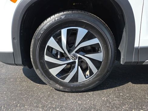 Used 2025 Volkswagen Tiguan S AWD/4WD image 25
