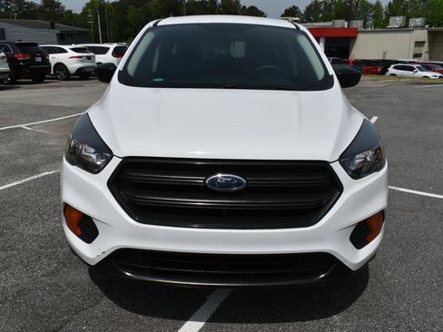 Used 2019 Ford Escape S image 2