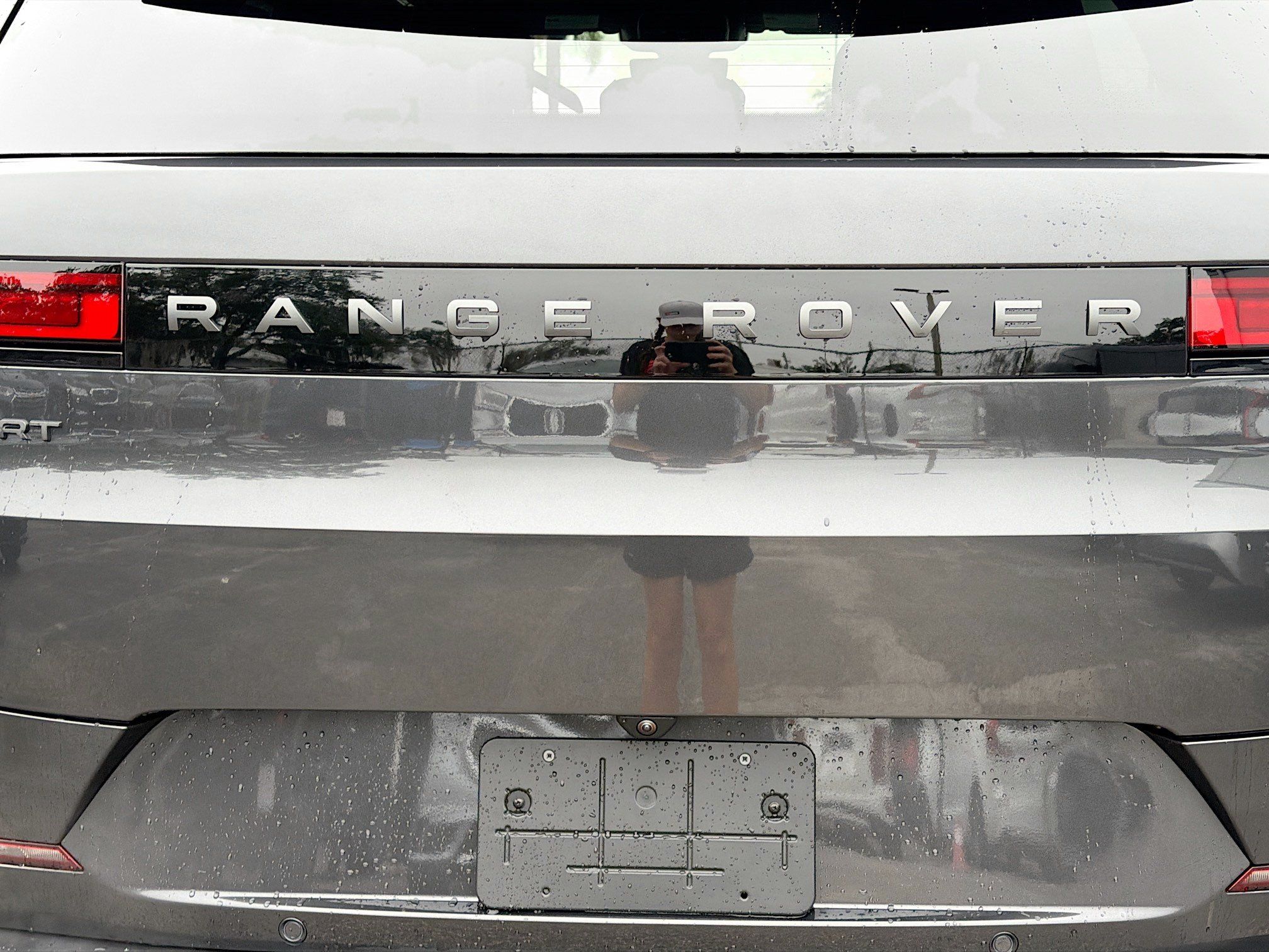 New 2026 Land Rover Range Rover Sport Dynamic SE AWD/4WD image 11