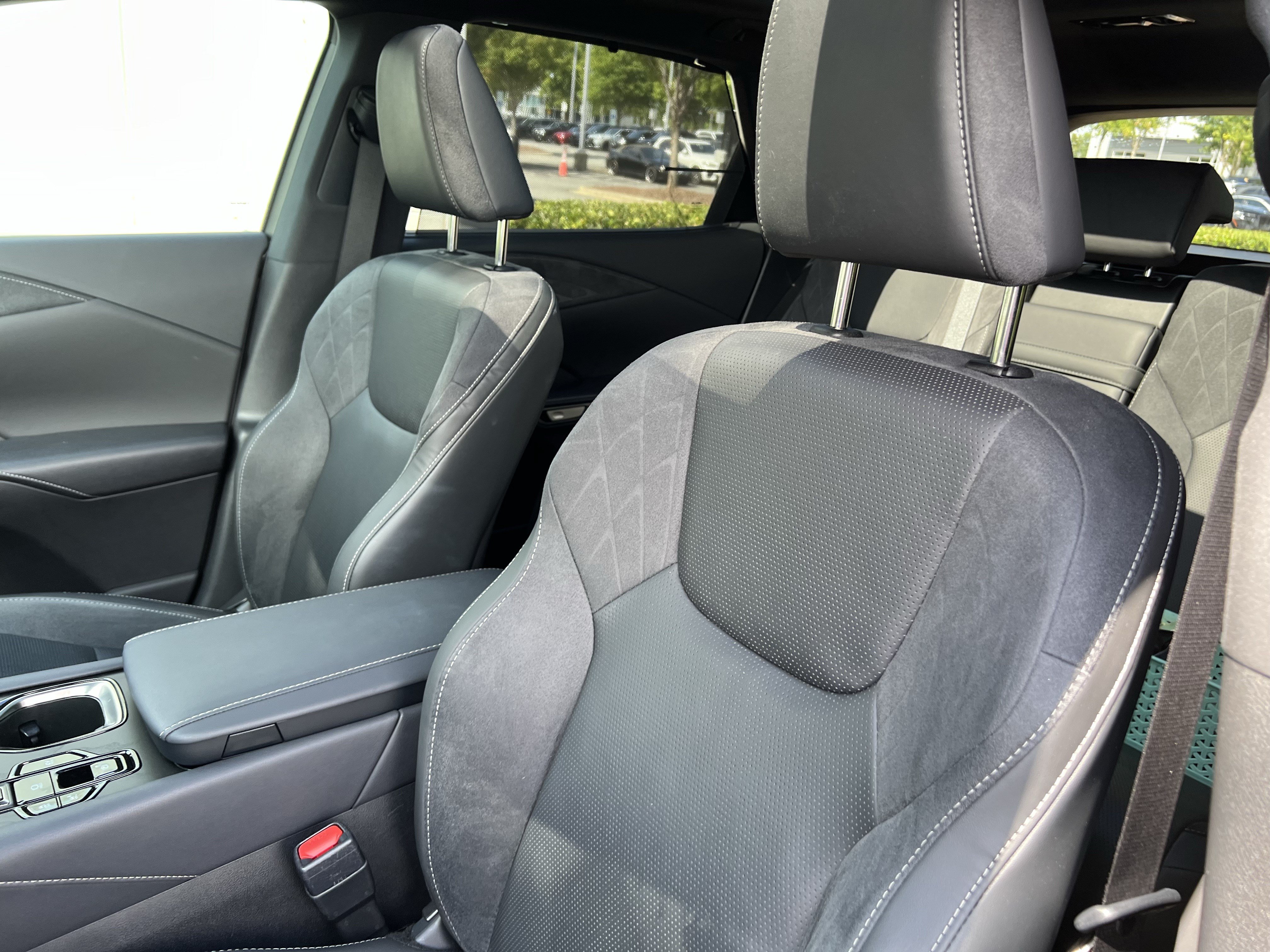 Used 2024 Lexus RX 350h w/ Convenience Package AWD/4WD image 16