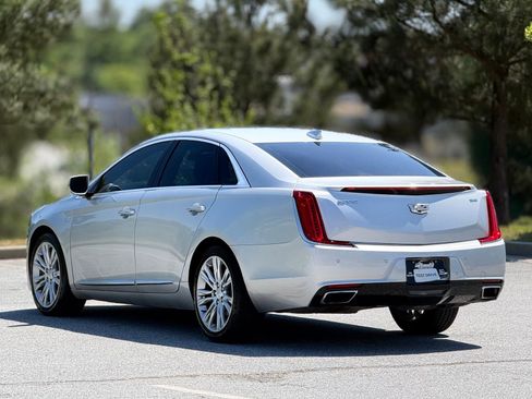 Used 2019 Cadillac XTS Luxury FWD image 10
