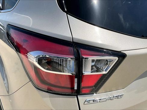 Used 2017 Ford Escape Titanium FWD image 35