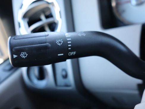 Used 2009 Ford F350 Lariat image 32