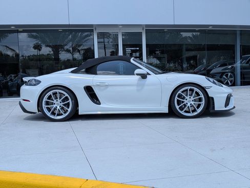 Certified 2023 Porsche 718 Boxster Spyder RWD image 8