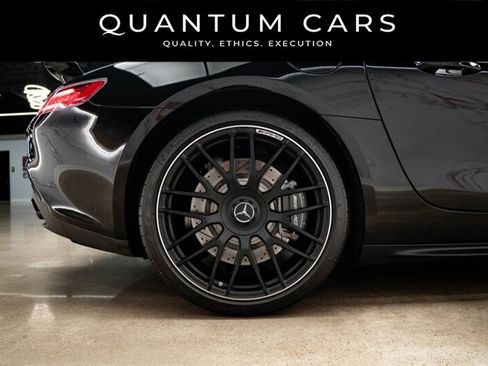 Used 2017 Mercedes-Benz AMG GT Coupe image 9