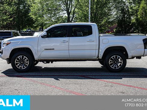 Used 2020 Toyota Tacoma TRD Sport AWD/4WD image 10