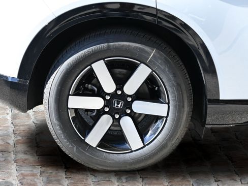 New 2026 Honda Prologue Touring image 37