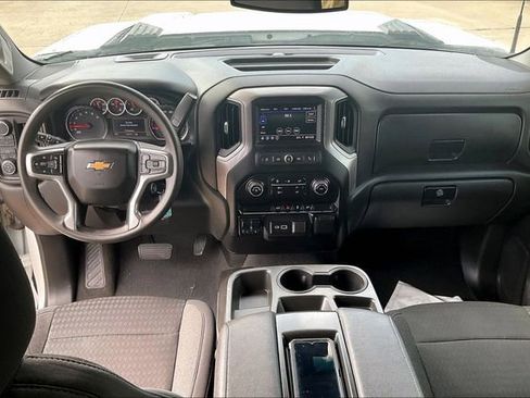 Used 2022 Chevrolet Silverado 2500 Custom w/ Custom Value Package AWD/4WD image 7
