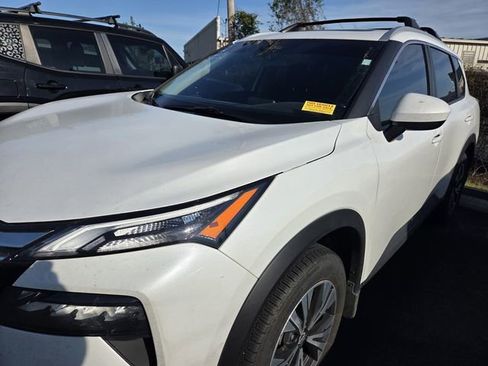 Certified 2025 Nissan Rogue SV w/ SV Premium Package image 5