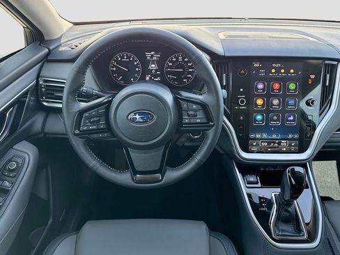 Certified 2025 Subaru Outback Onyx Edition image 32