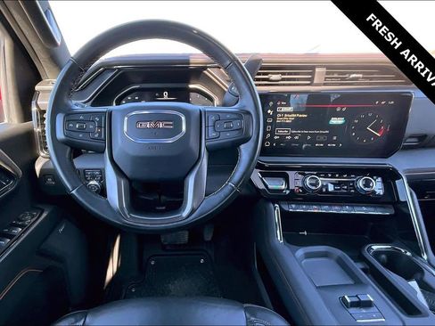 Used 2024 GMC Sierra 2500 AT4 w/ AT4 Premium Plus Package image 9