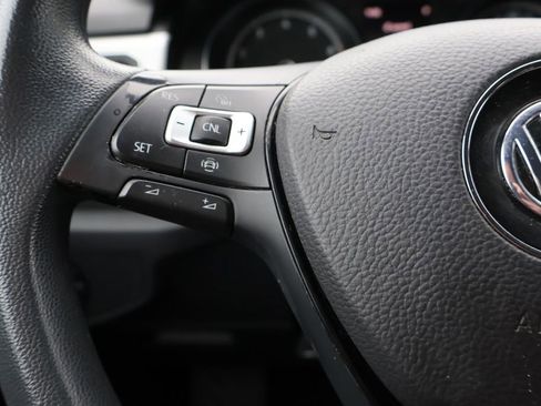 Used 2019 Volkswagen Atlas S image 36