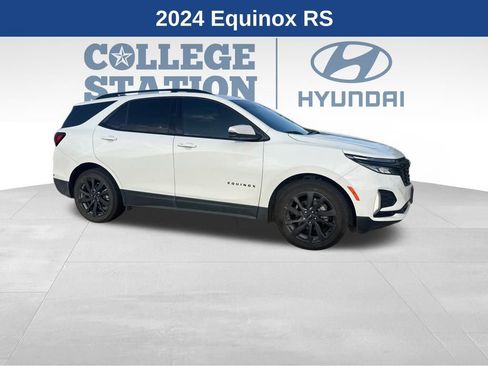 Used 2024 Chevrolet Equinox RS w/ RS Leather Package image 2