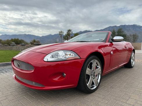 Used 2007 Jaguar XK Convertible image 28