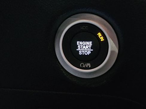 New 2026 Chrysler Pacifica Select w/ S Appearance Package FWD image 22