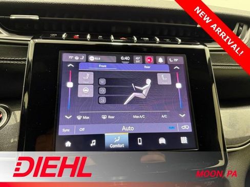 Used 2022 Jeep Grand Cherokee L Laredo image 32