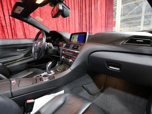 Used 2017 BMW 640i Convertible image 23