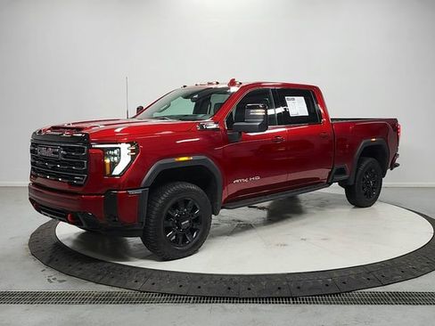 Used 2025 GMC Sierra 2500 AT4 w/ AT4 Premium Plus Package AWD/4WD image 3