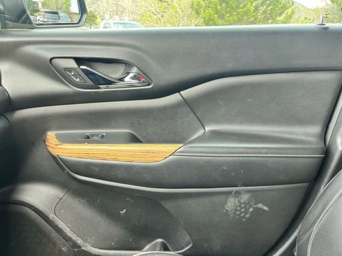 Used 2017 GMC Acadia Denali w/ Technology Package image 18