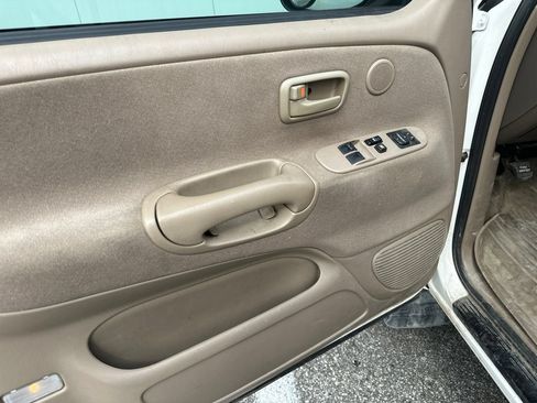 Used 2003 Toyota Tundra SR5 AWD/4WD image 13