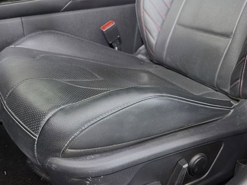 Used 2023 Hyundai Elantra Limited FWD image 23