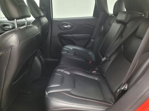 Used 2021 Jeep Cherokee Trailhawk w/ Trailer Tow Group image 18