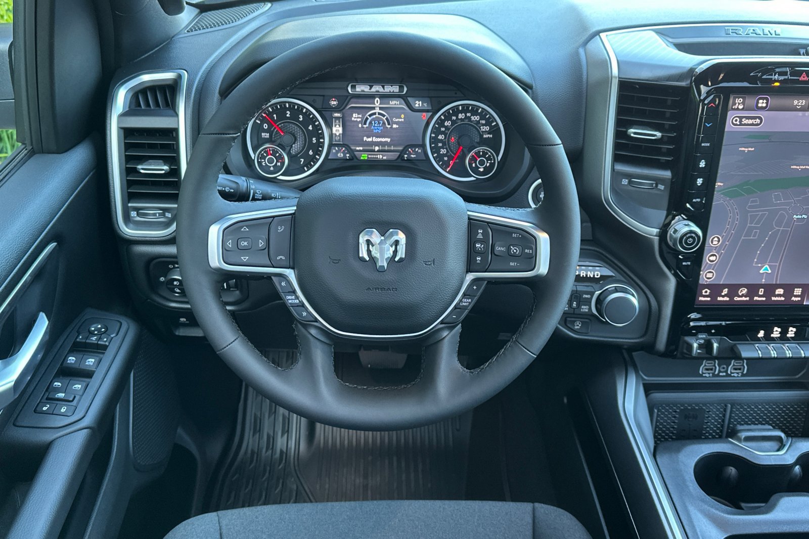 New 2026 RAM 1500 Big Horn AWD/4WD image 14