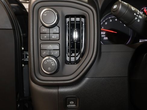 Certified 2026 GMC Sierra 1500 Pro w/ Pro Value Package image 11