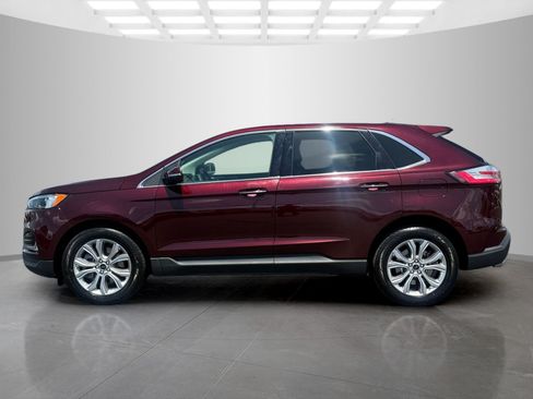 Used 2024 Ford Edge Titanium AWD/4WD image 6