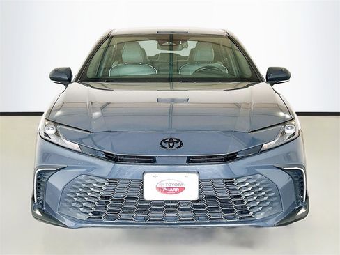 Used 2025 Toyota Camry LE image 2