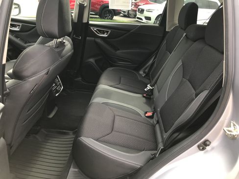 Used 2020 Subaru Forester Premium AWD/4WD image 26