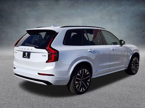 New 2026 Volvo XC90 B6 Ultra w/ Protection Package image 7