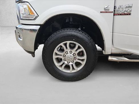 Used 2014 RAM 2500 Laramie w/ Convenience Group image 22