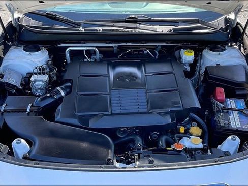 Used 2019 Subaru Outback 3.6R Limited AWD/4WD image 30