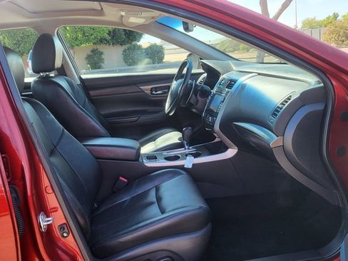 Used 2015 Nissan Altima 3.5 SL FWD image 17