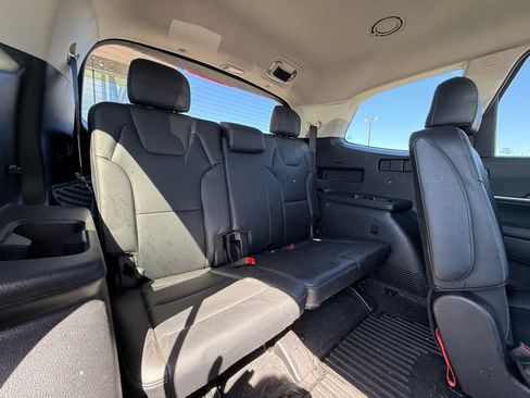 Used 2023 Kia Telluride S AWD/4WD image 29