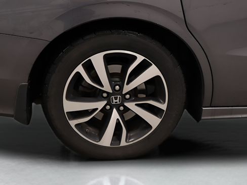 Used 2019 Honda Odyssey Elite image 6